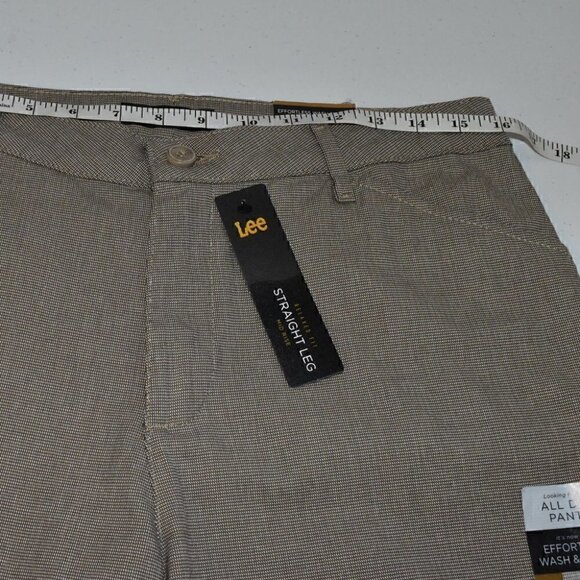 Lee Effortless Wash & Wear Straight Leg Relax Fit Mid Rise Size 10 Short - Picture 4 of 14